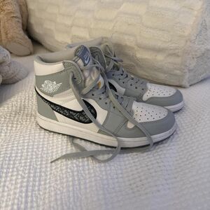 Nike Dior High Tops Woman’s 8